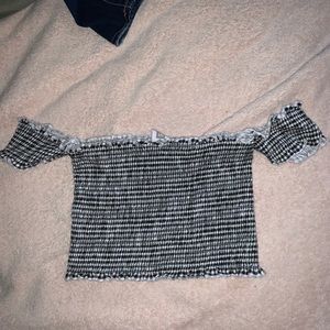 Me to We off the shoulder crop top